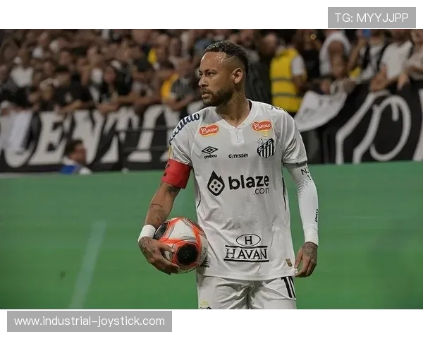 内马尔场外争议与职业态度是否影响竞技状态