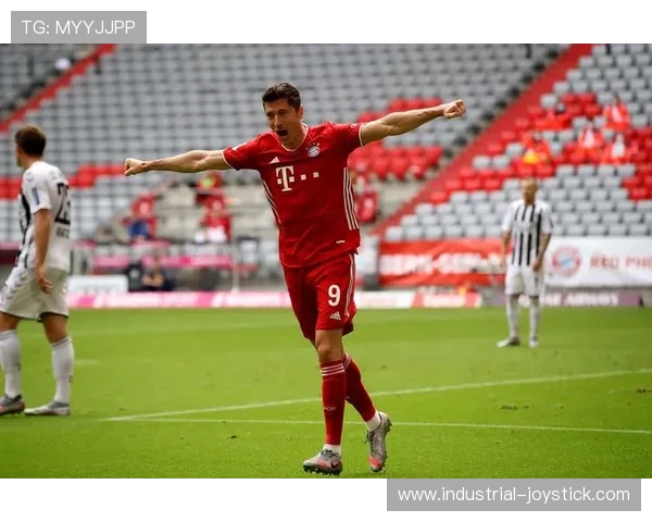 莱万多夫斯基五球神迹解析:9分钟5球为何成为历史经典