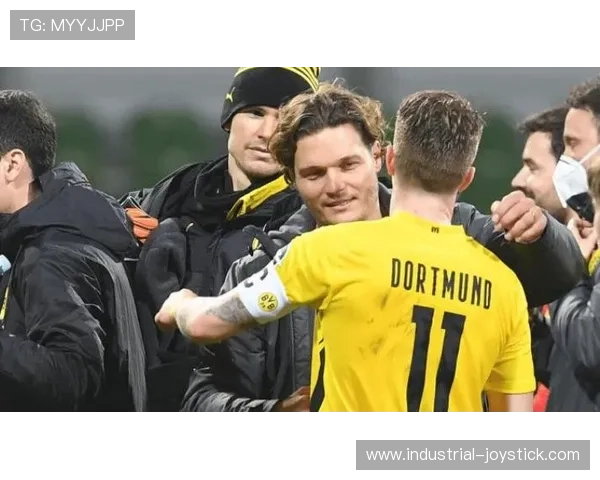 萨维奇对抗优势明显,防守表现稳健