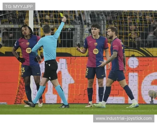 巴萨进攻流畅但效率问题显现,持续表现波动对争冠形势产生影响 巴萨进攻流畅但效率问题显现,持续表现波动对争冠形势产生影响